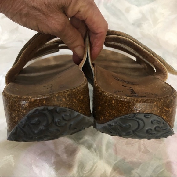 Think! Leather Mitzi Adjustable Footbed Slide Wedge Sandals size 9 - Picture 6 of 10